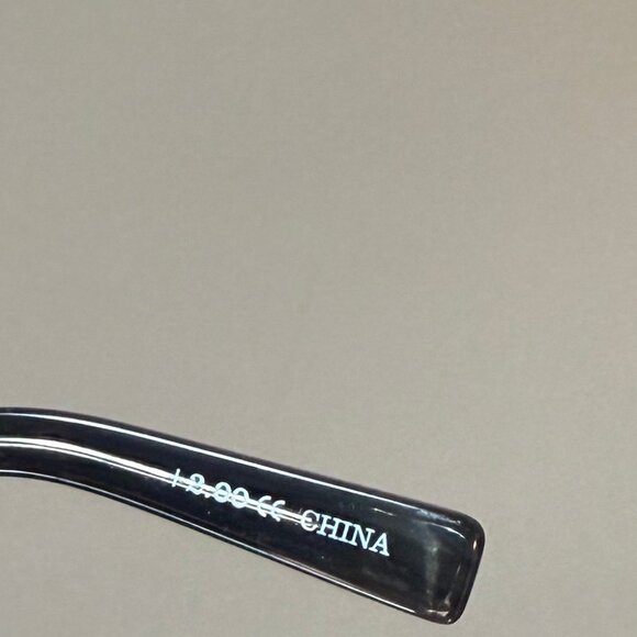 Eyebobs 2337 FULL ZIP 11 +2.0 - Picture 6 of 10